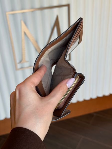 Гаманець жіночий Michael Kors коричневий лого 	 35F8GTVF2B br фото