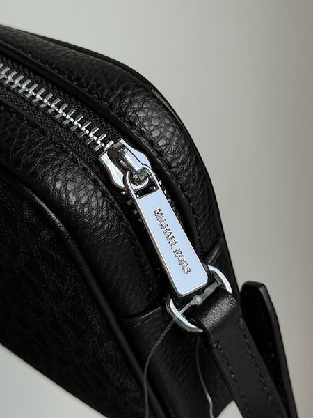Сумка жіноча Michael Kors Jet Set S чорна лого ср.фурнітура 35S6STVC1B bl фото