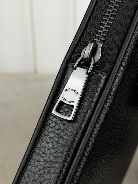 Сумка чоловіча Coach Aden чорна шкіряна CS044 QB/BK фото