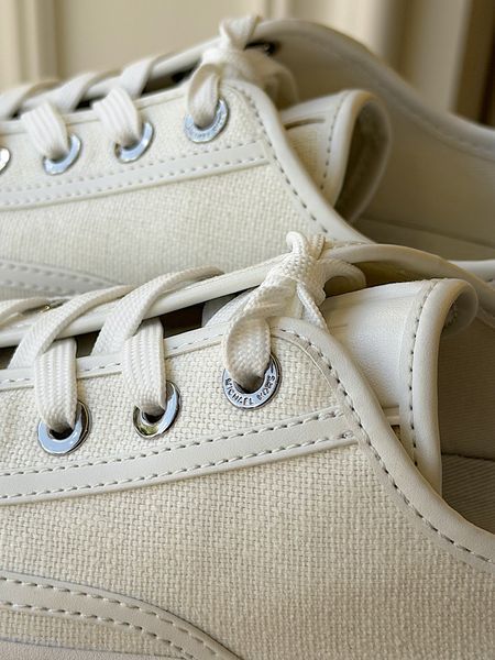 Кросівки жіночі Michael Kors Jude білі 43S5JUFS2D WH 7(37 фото