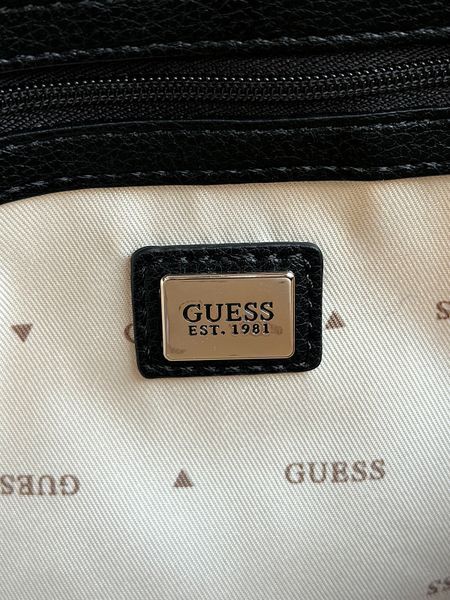 Сумка жіноча Guess Maxine L чорна QG973306 bl фото