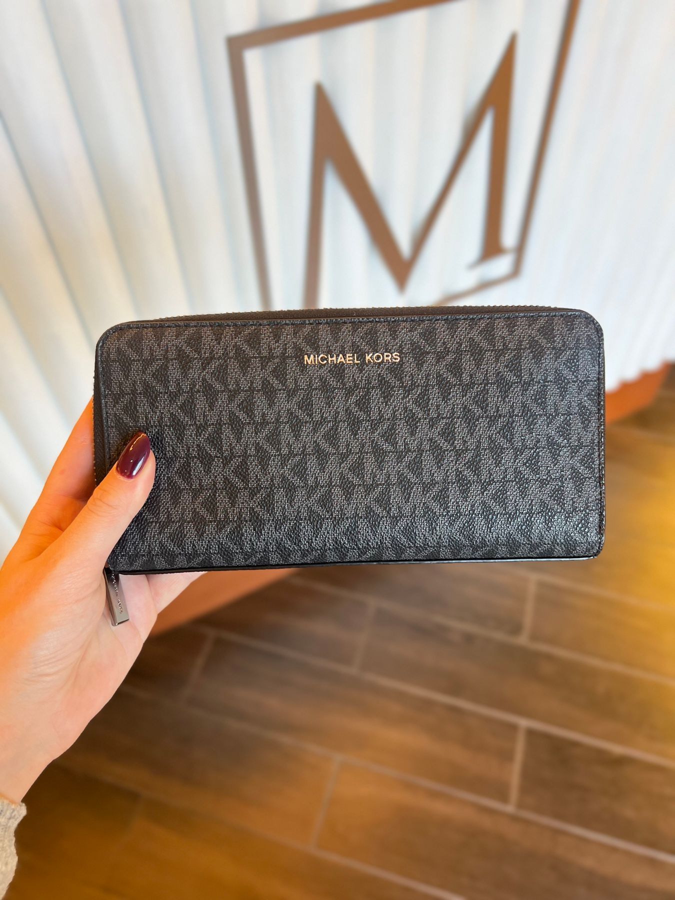 Великий жіночий гаманець Michael Kors Jet Set чорний
