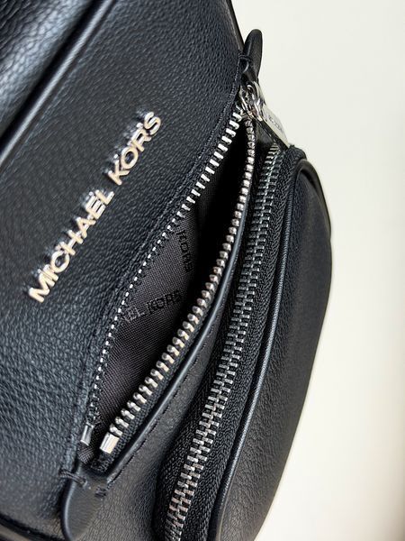 Сумка жіноча Michael Kors Jet Set M чорна шкіряна 35T4STTC2L bl    фото