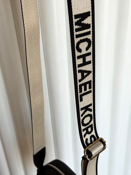 Сумка жіноча Michael Kors Jet Set M чорна шкіряна 35T4STTC2L bl    фото