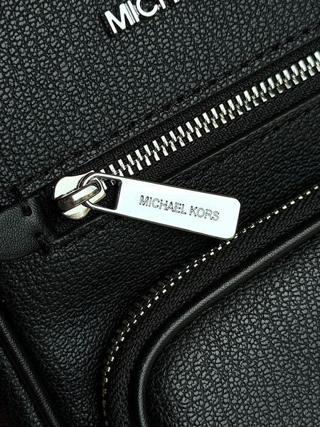 Сумка жіноча Michael Kors Jet Set M чорна шкіряна 35T4STTC2L bl    фото