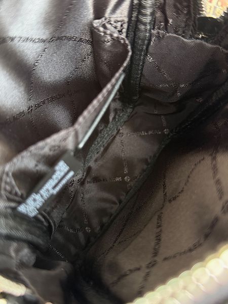 Сумка жіноча Michael Kors Jet Set M чорна шкіряна 35T4STTC2L bl    фото