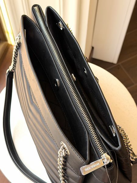 Сумка жіноча Michael Kors Whitney M чорна 35R4SWHT6U bl фото