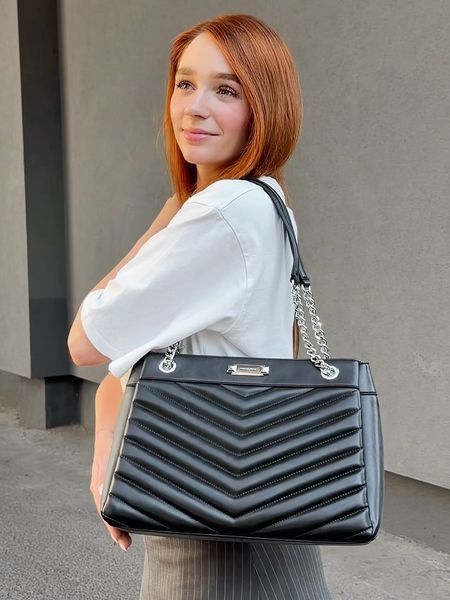 Сумка жіноча Michael Kors Whitney M чорна 35R4SWHT6U bl фото