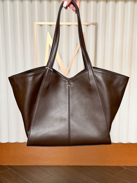 Сумка жіноча JW PEI Kiana Large коричнева 8T032-31 c фото