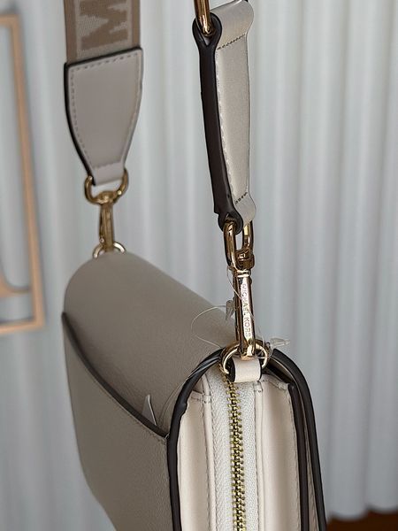 Сумка жіноча Michael Kors Jet Set S біла шкіряна 35T4GTTC2L LC фото