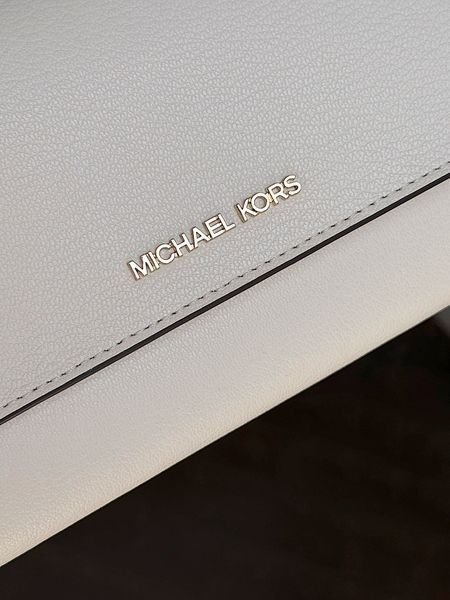 Сумка жіноча Michael Kors Jet Set S біла шкіряна 35T4GTTC2L LC фото