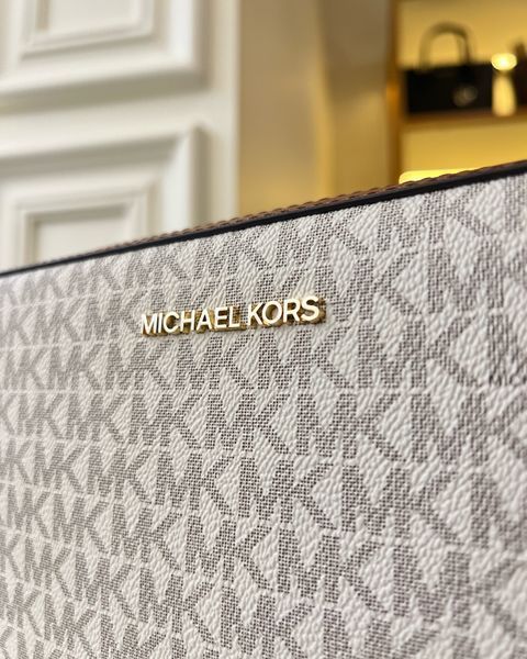 Сумка жіноча Michael Kors Jet Set  біла лого 35F8GTTC3B van фото