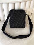 Сумка чоловіча Calvin Klein чорна лого 	 SP40617886 4D3171G 001 bl фото