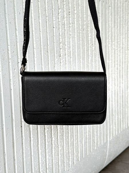 Сумка жіноча Calvin Klein чорна SP40617002  SP40617002 4F1079G 001 bl фото
