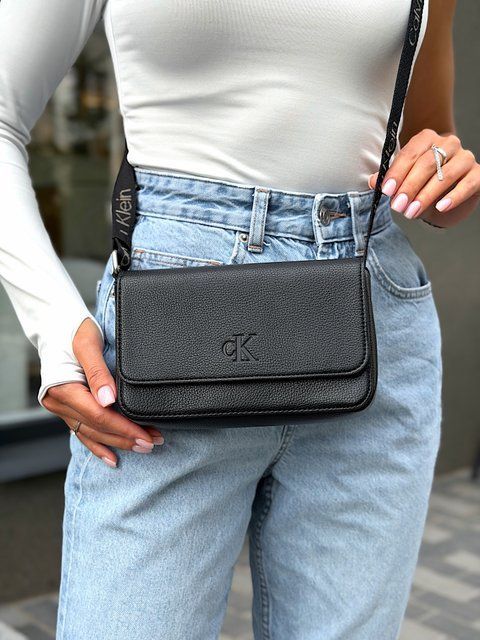 Сумка жіноча Calvin Klein чорна SP40617002  SP40617002 4F1079G 001 bl фото