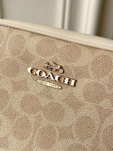Сумка жіноча Coach Jamie бежева лого CZ186 IMXDM фото