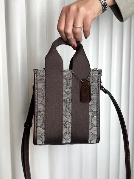 Коричнева сумка Coach Smith Mini CCL75 SVS8S