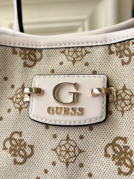 Сумка жіноча Guess Neda біла лого CP965424 owl фото