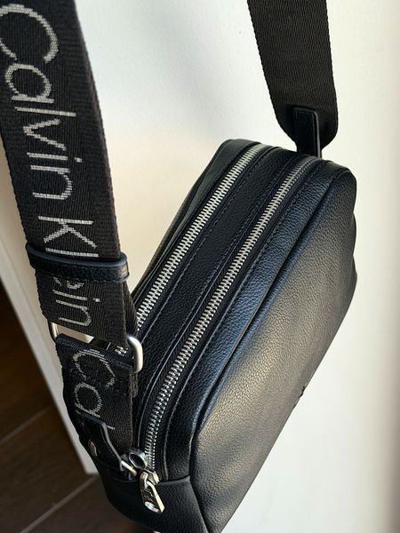 Сумка жіноча Calvin Klein чорна SP40617897  SP40617897 4K3124G 001 bl фото