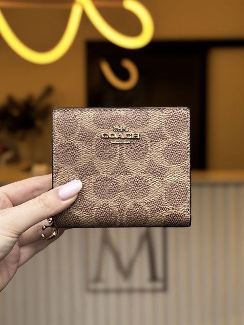 Гаманець жіночий Coach коричневий лого CW789 IMXHE фото