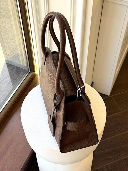 Сумка жіноча Guess Elowen коричнева BG992506 es фото